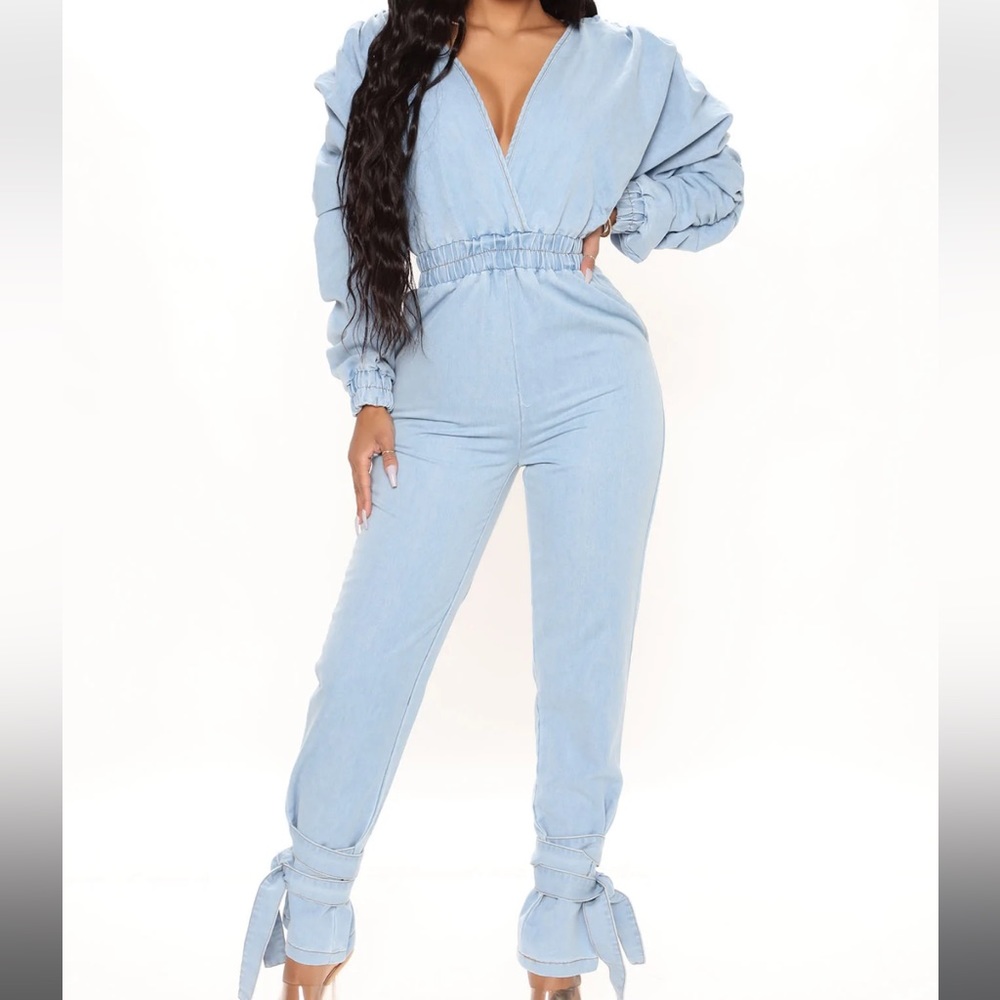 NEVER WORN Fashion Nova Nicolette Denim Jumpsuit - Light Wash